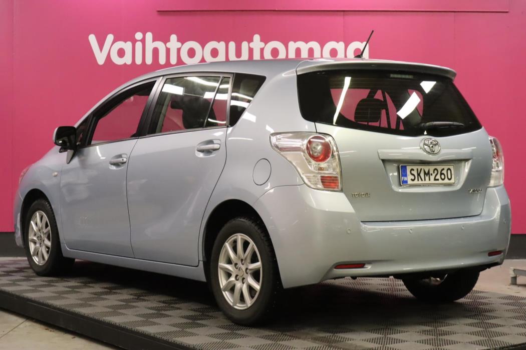 TOYOTA Verso 2010