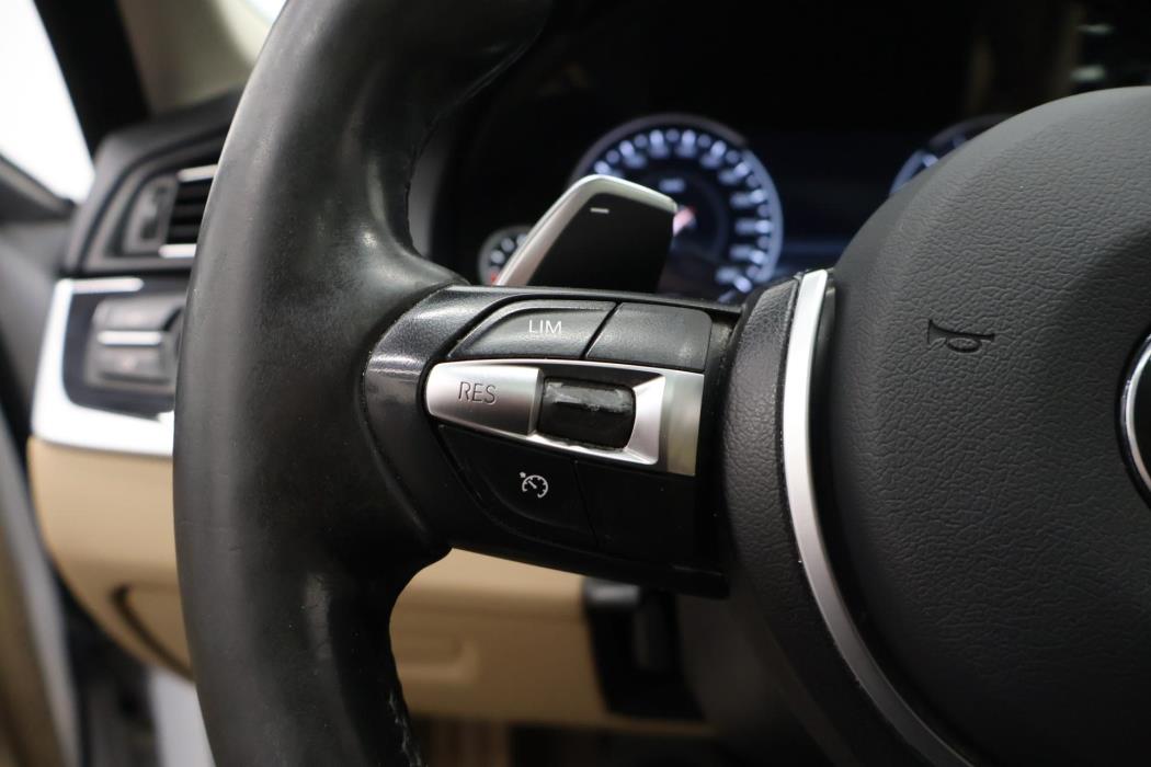 BMW 518 2015