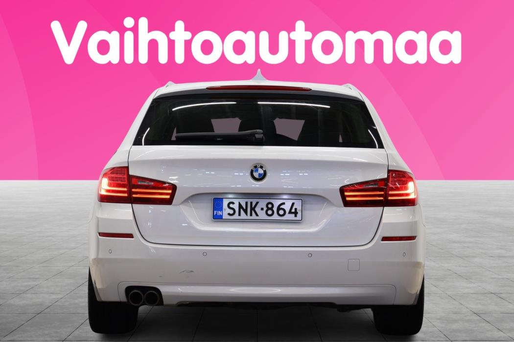BMW 518 2015