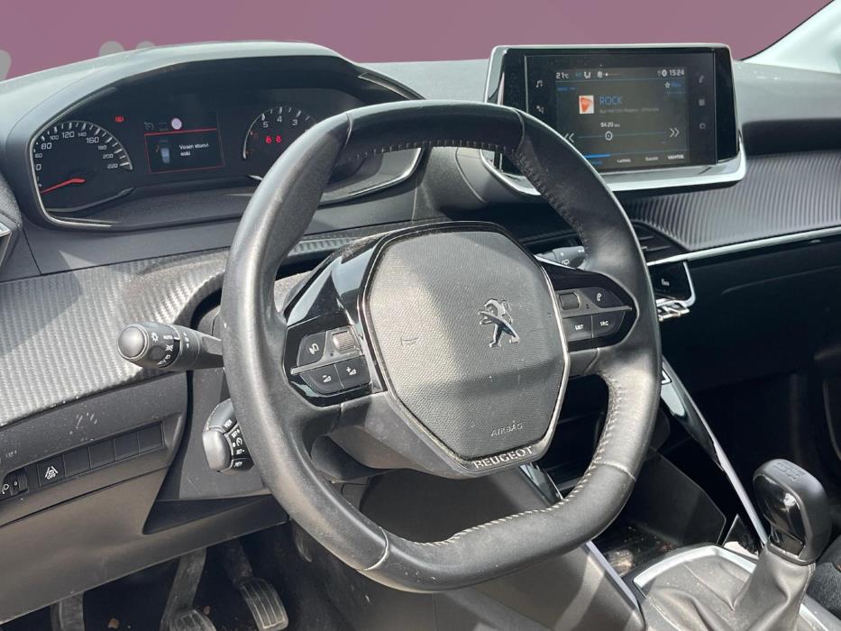 PEUGEOT 208 2020
