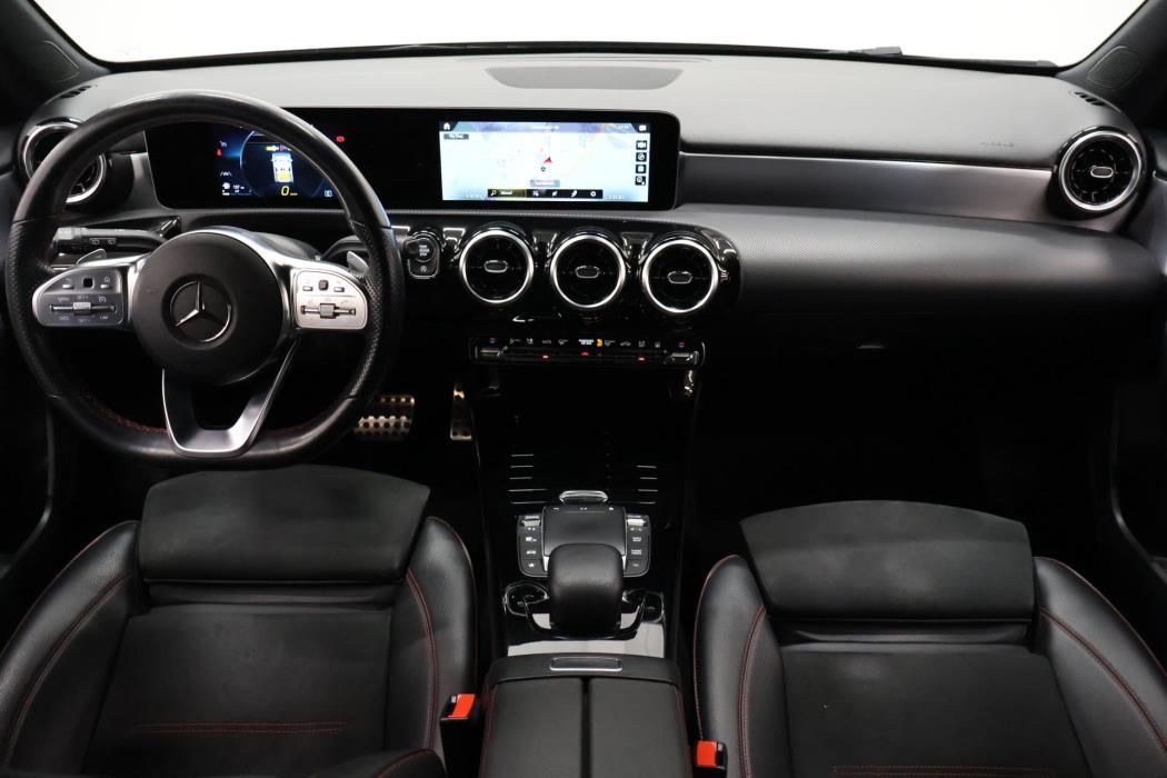MERCEDES-BENZ A 2020