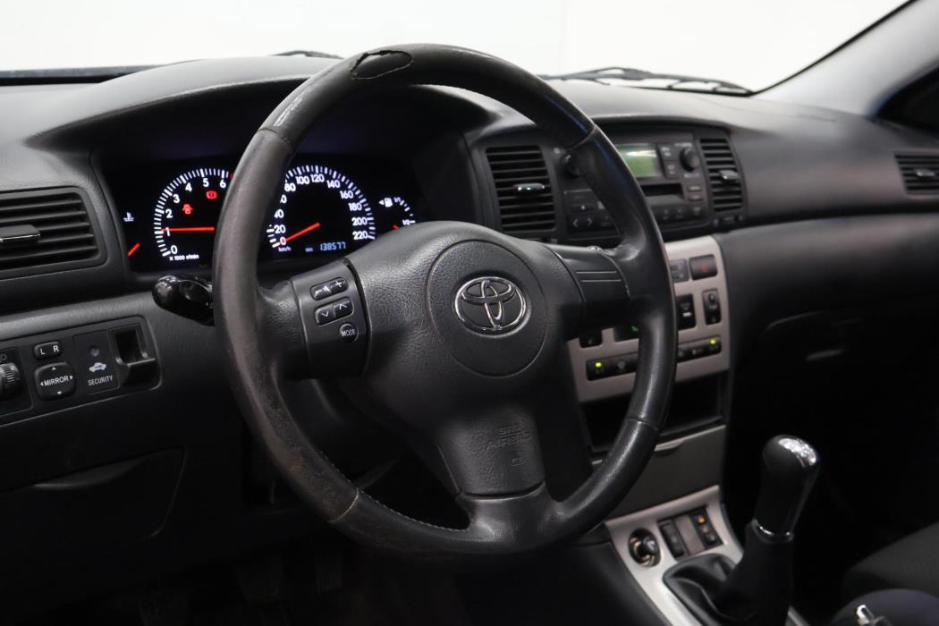TOYOTA Corolla 2005