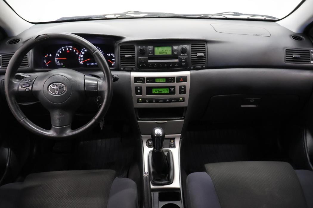 TOYOTA Corolla 2005