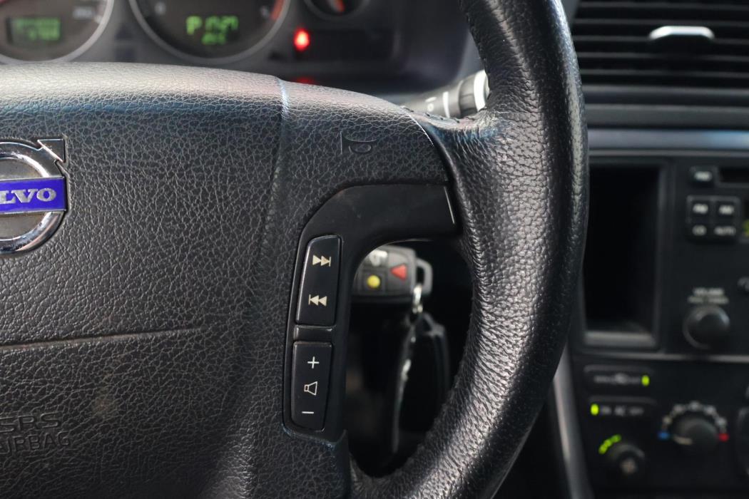 VOLVO V70 2007