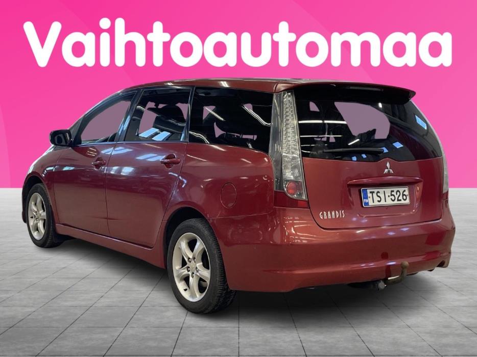 MITSUBISHI Grandis 2006