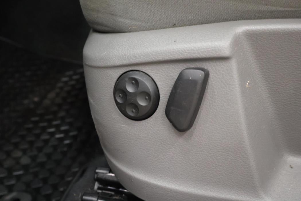VOLKSWAGEN Sharan 2012