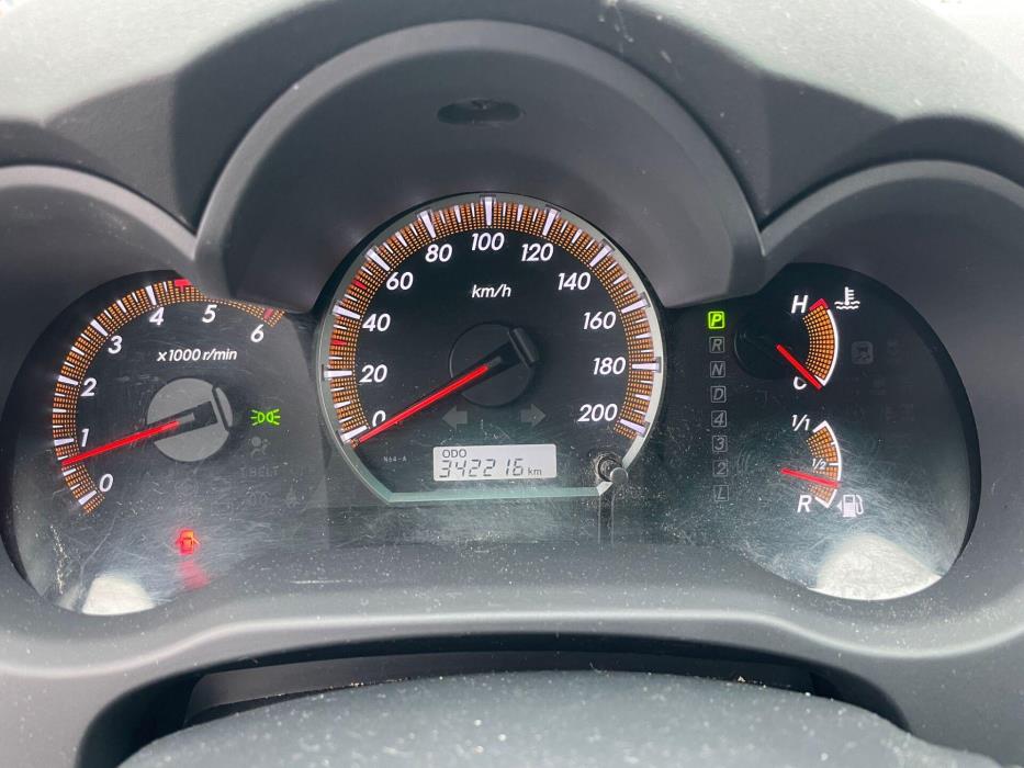 TOYOTA Hilux 2013