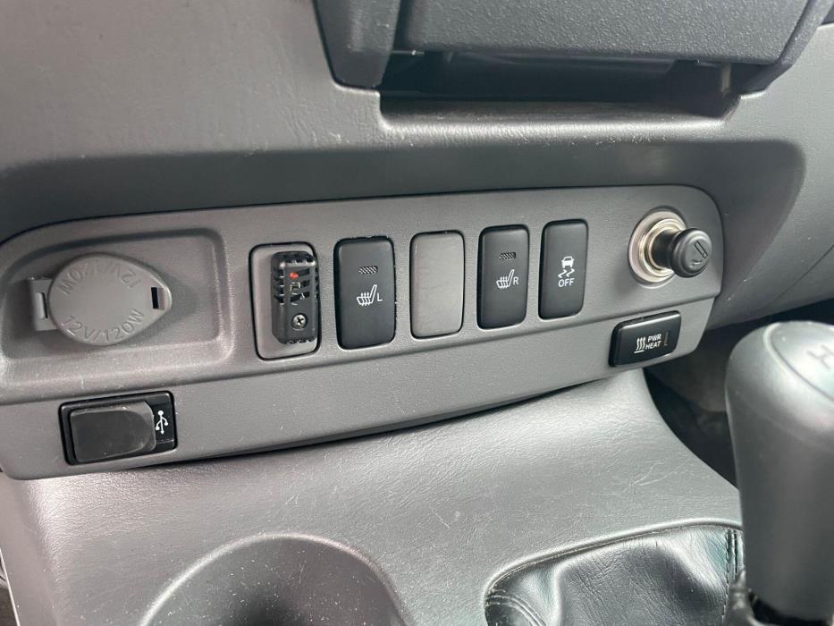 TOYOTA Hilux 2013