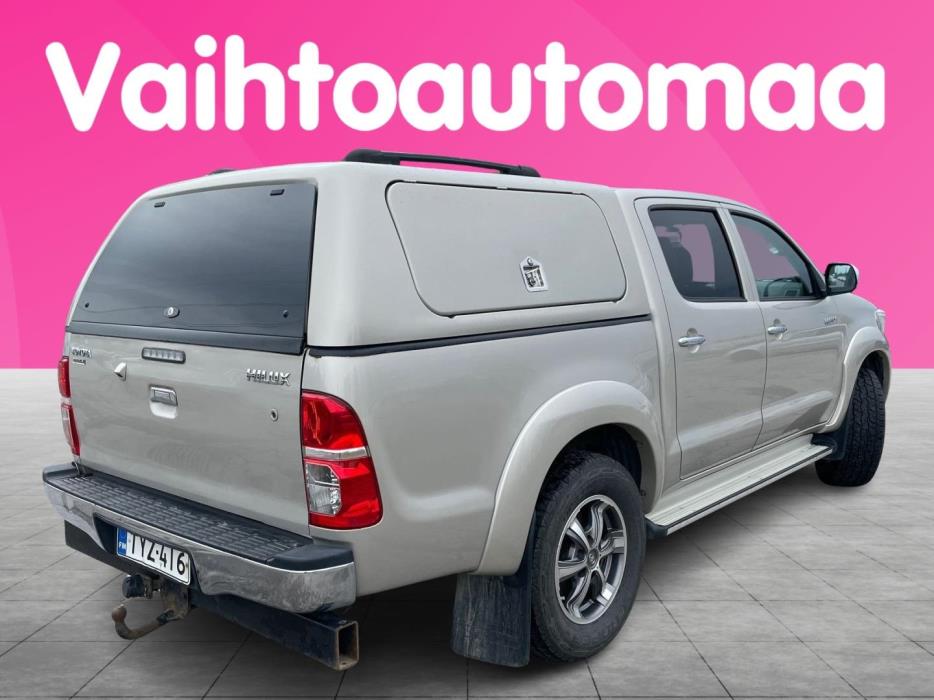 TOYOTA Hilux 2013