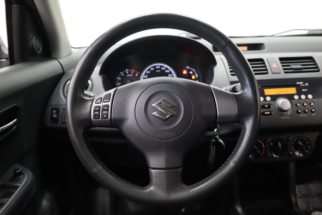 SUZUKI Swift 2008