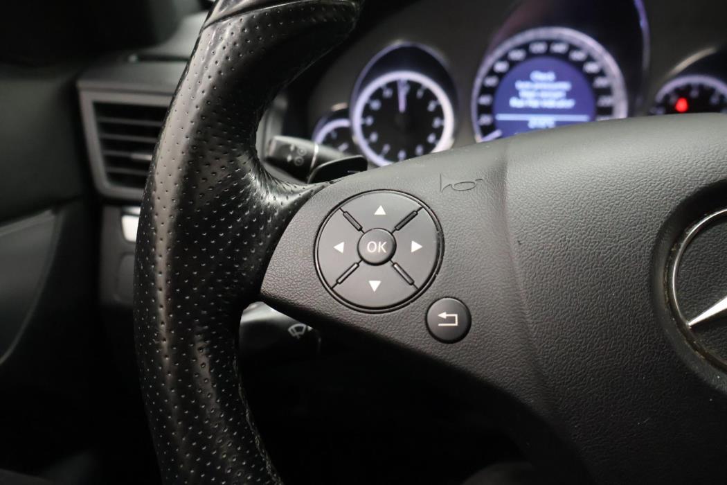 MERCEDES-BENZ E 2010