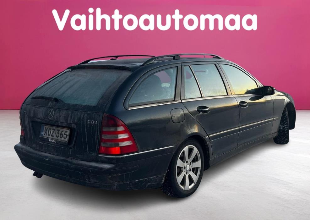 MERCEDES-BENZ C 2004