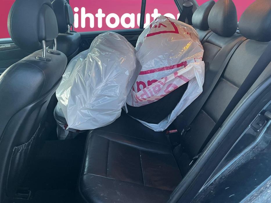 MERCEDES-BENZ C 2004