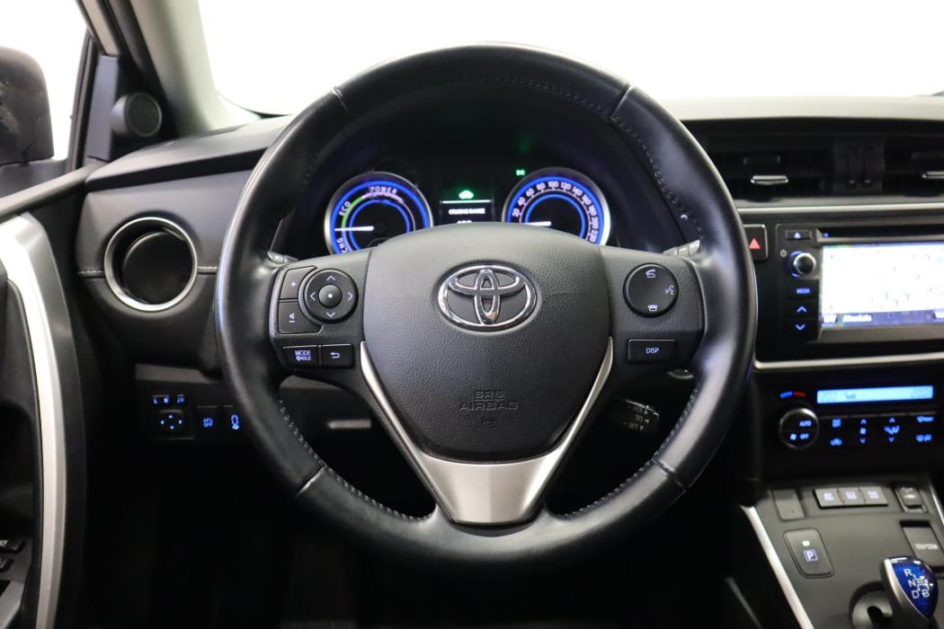 TOYOTA Auris 2014