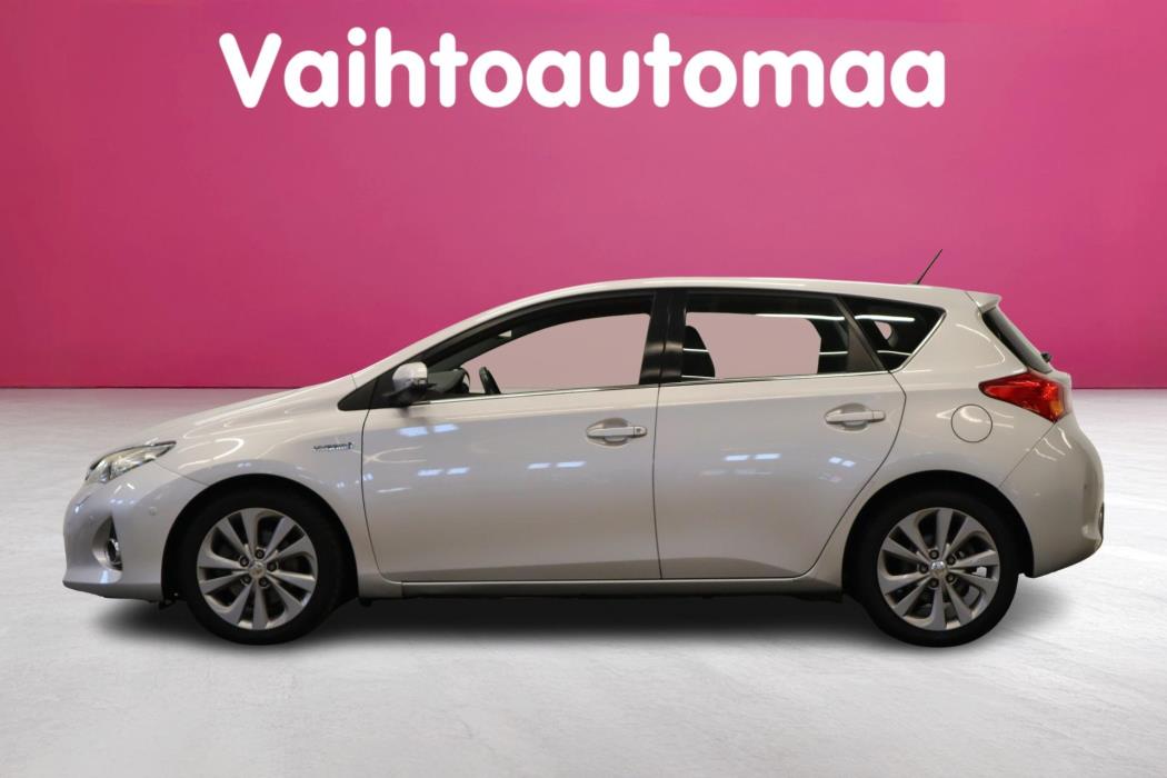 TOYOTA Auris 2014