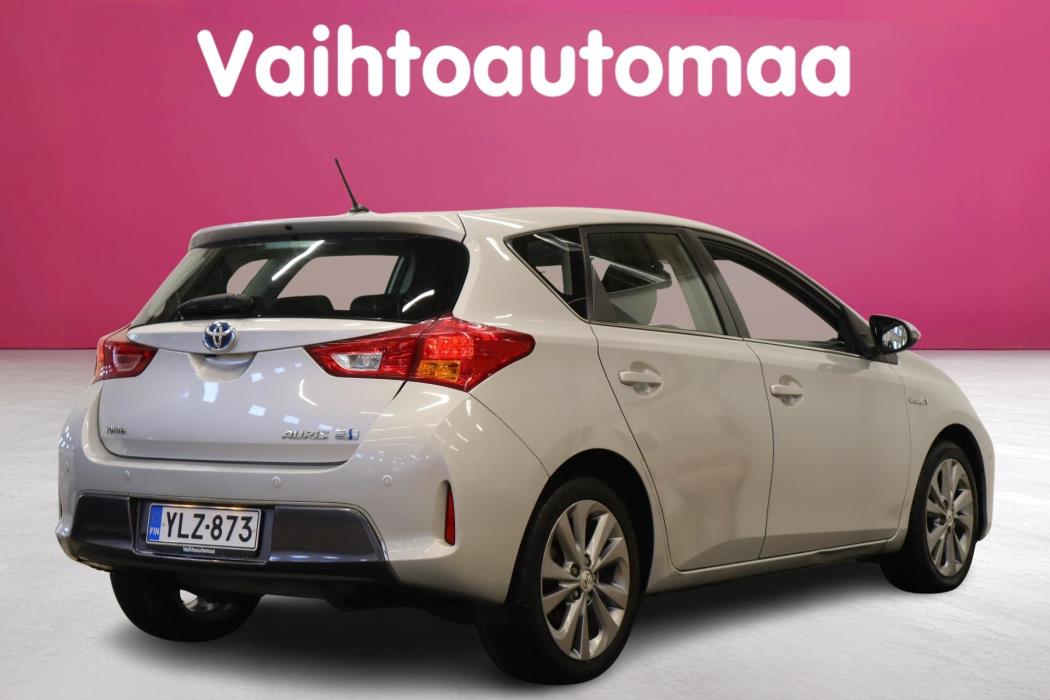 TOYOTA Auris 2014
