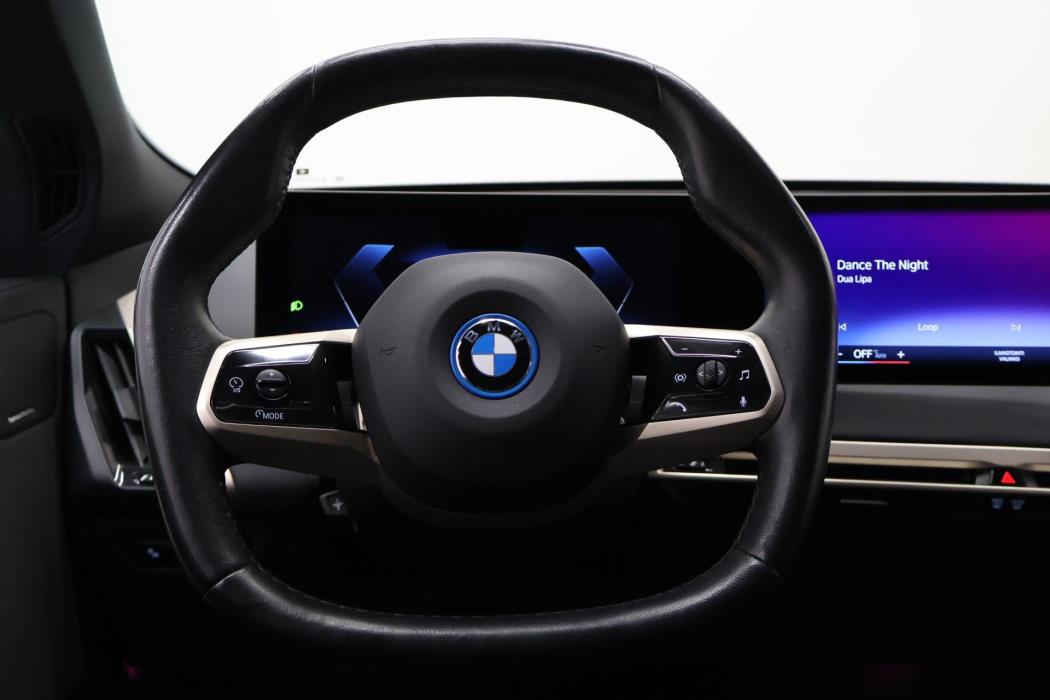 BMW iX 2022