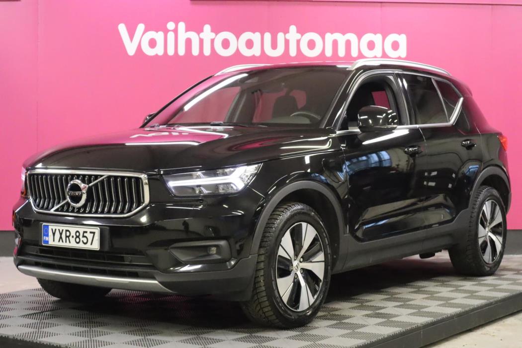 VOLVO XC40 2021