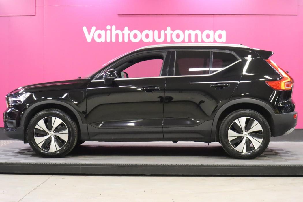 VOLVO XC40 2021
