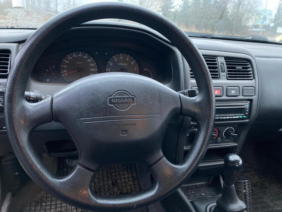 NISSAN Almera 2000