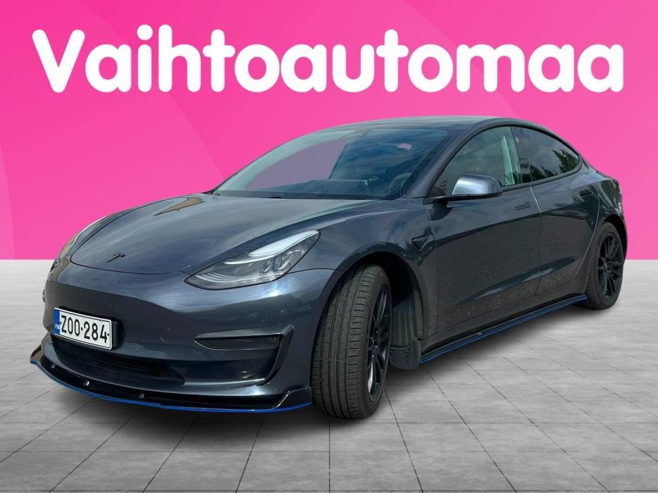 TESLA Model 3 2021