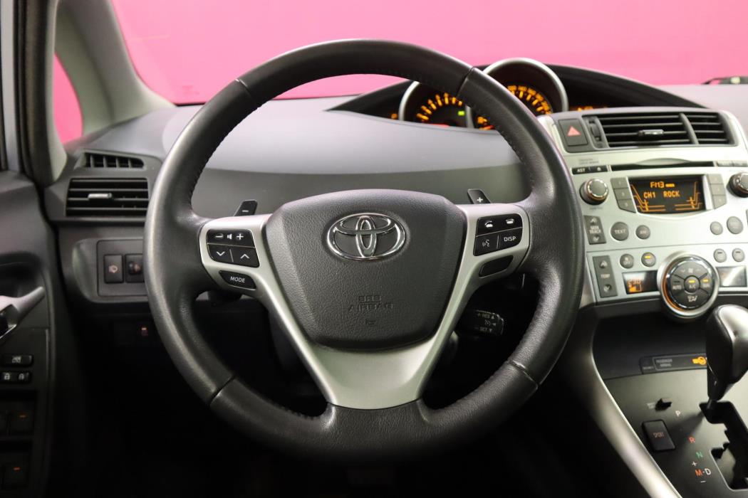 TOYOTA Verso 2012