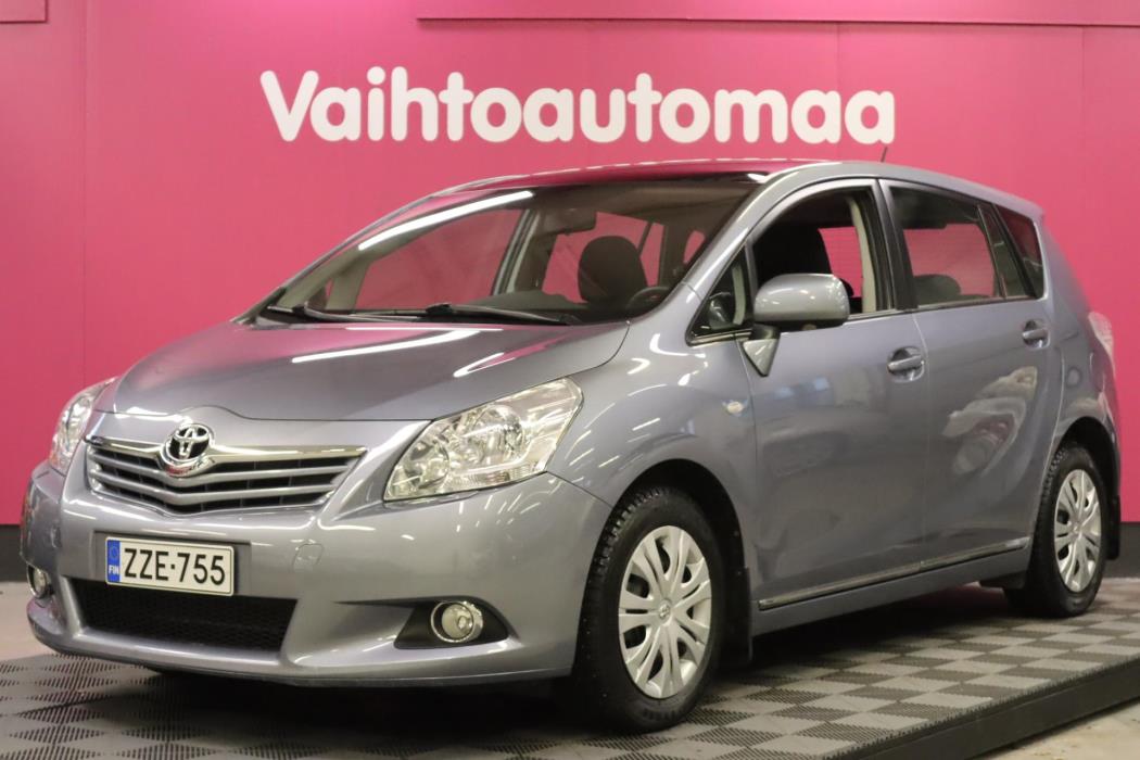 TOYOTA Verso 2012