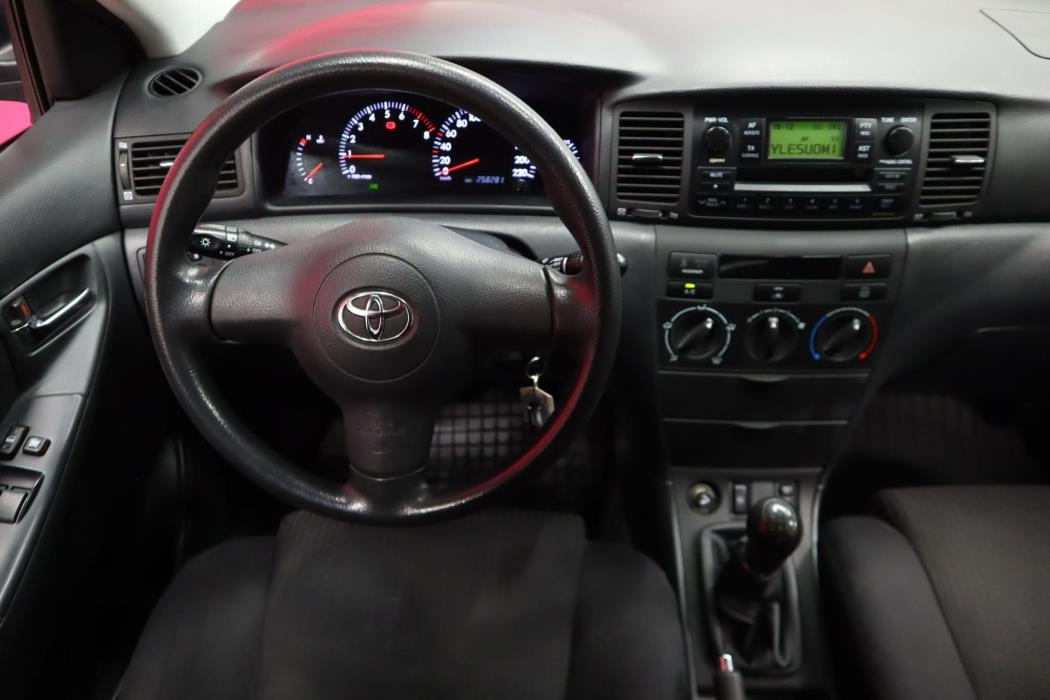 TOYOTA Corolla 2005