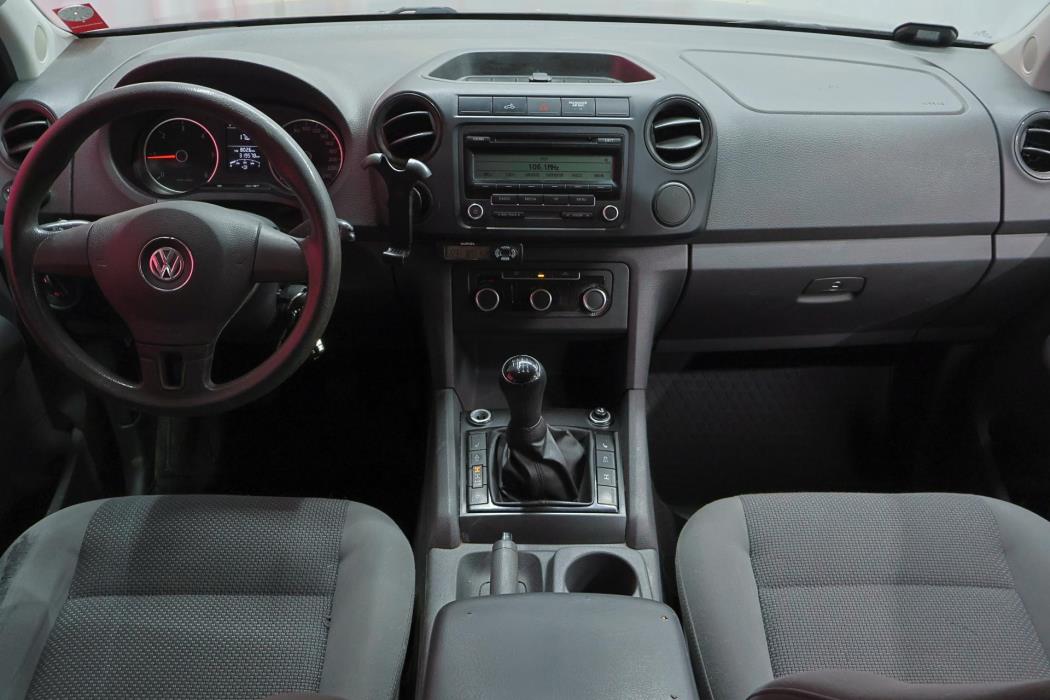 VOLKSWAGEN Amarok 2011