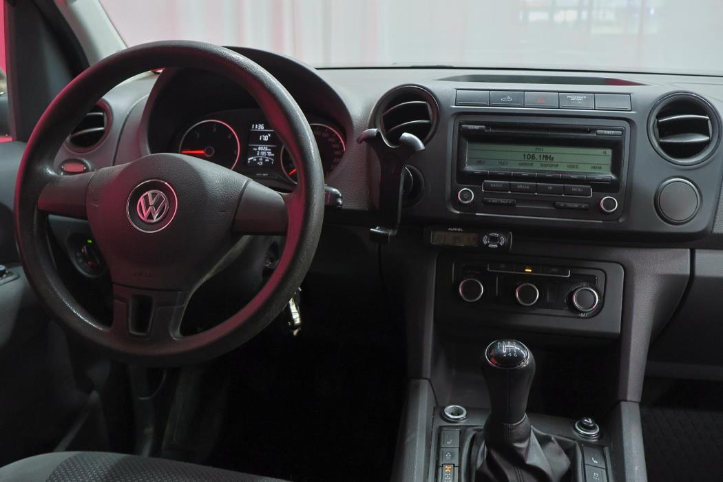 VOLKSWAGEN Amarok 2011