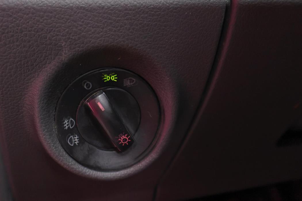 VOLKSWAGEN Amarok 2011