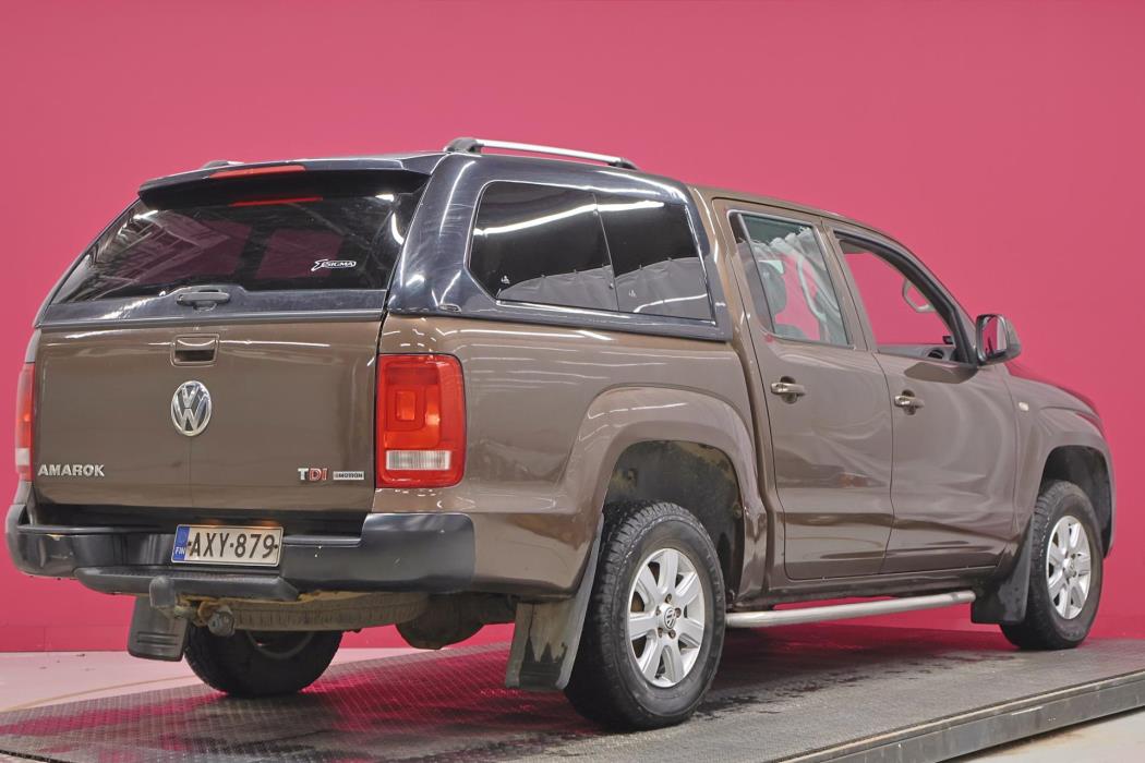 VOLKSWAGEN Amarok 2011