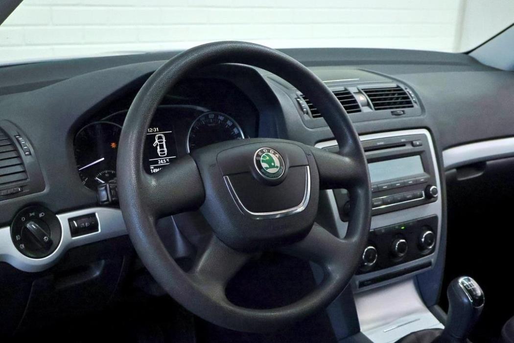 SKODA Octavia 2011