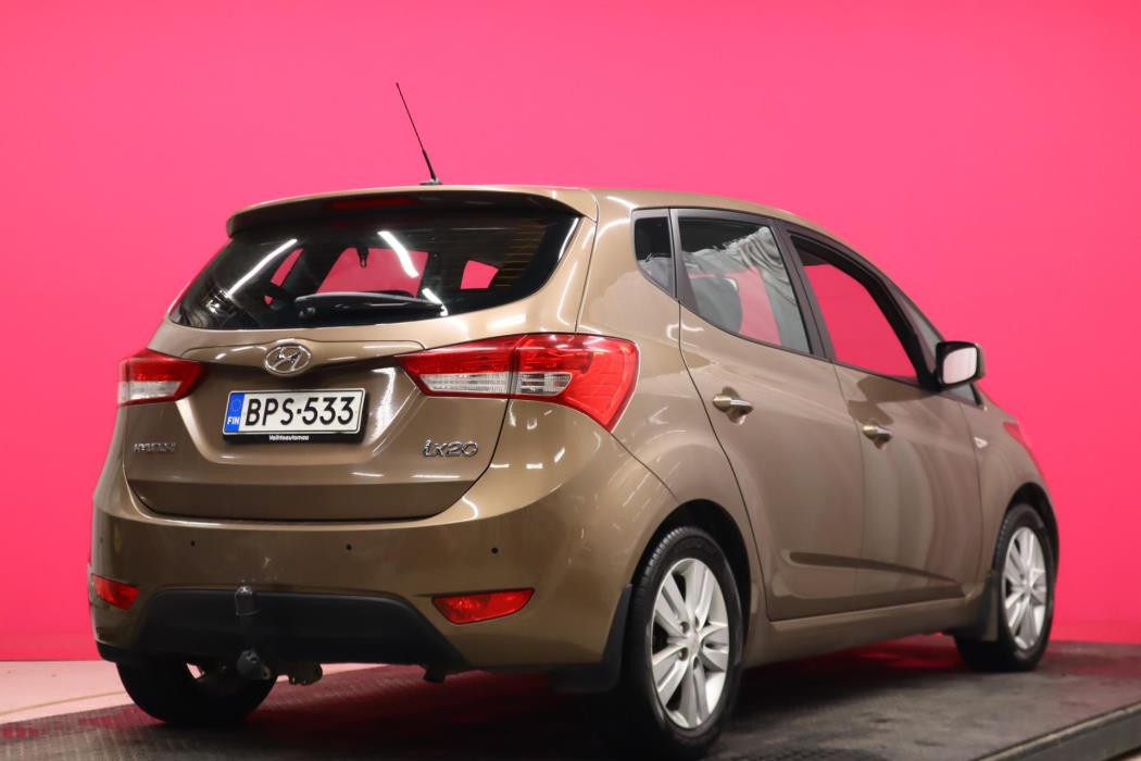 HYUNDAI ix20 2012