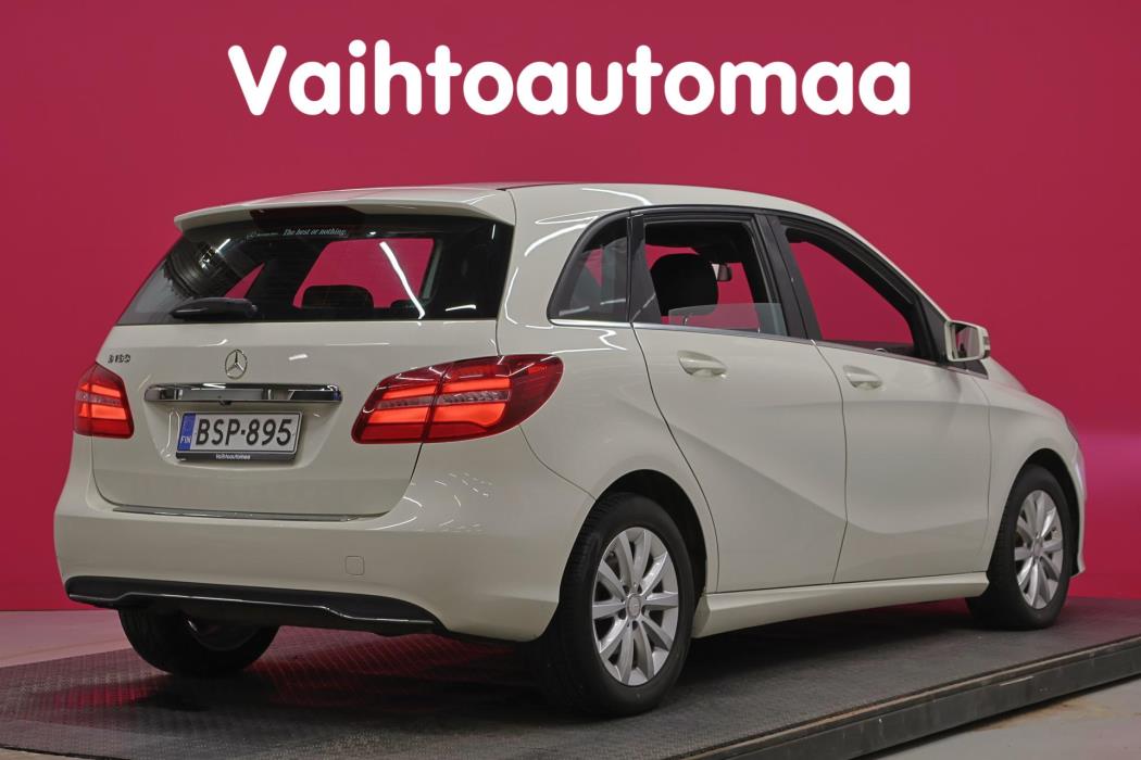 MERCEDES-BENZ B 2015
