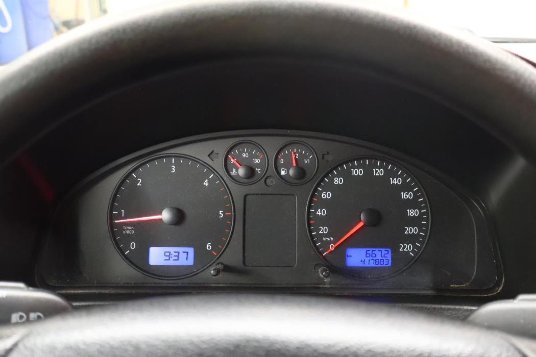 VOLKSWAGEN Caravelle 2008