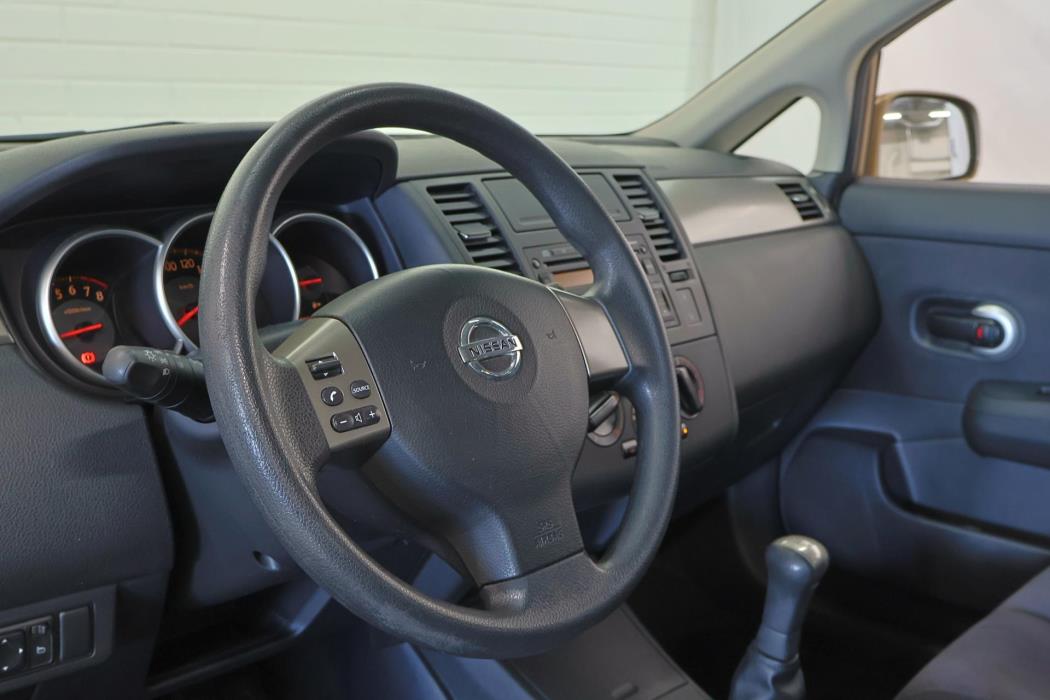 NISSAN Tiida 2009