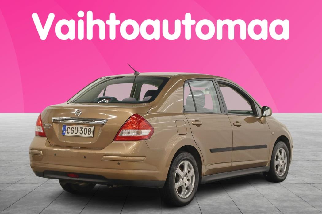 NISSAN Tiida 2009