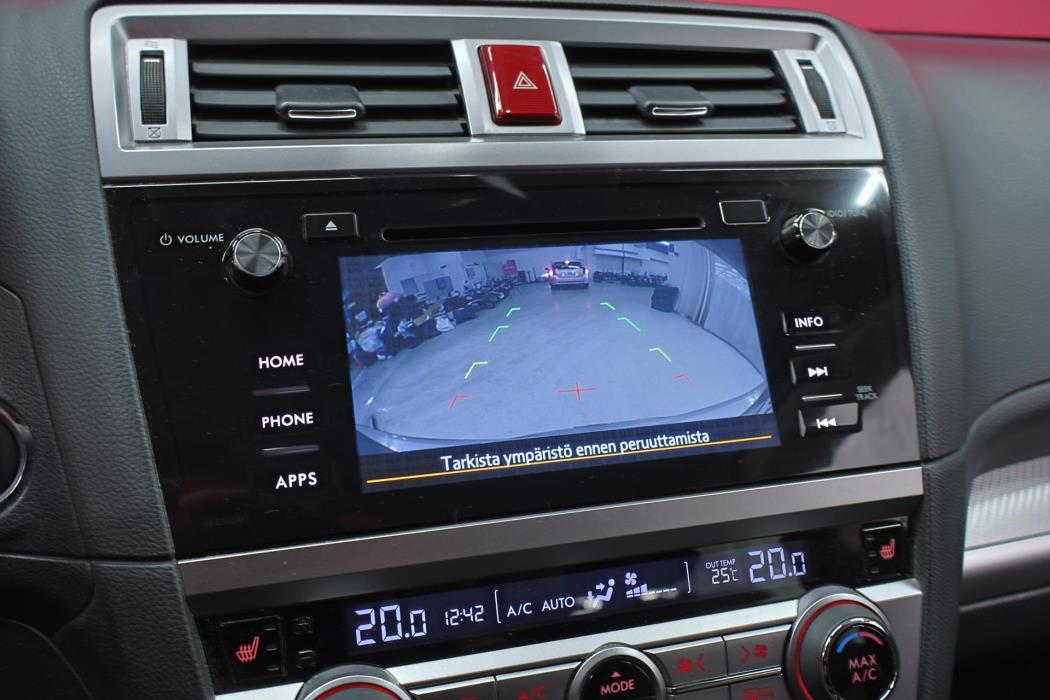 SUBARU Outback 2015
