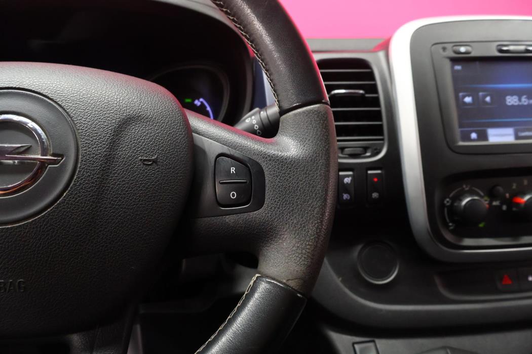 OPEL Vivaro 2015