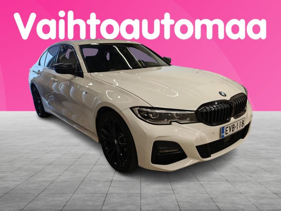 BMW 330 2021