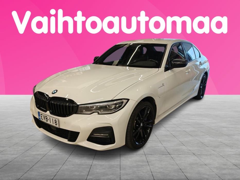BMW 330 2021