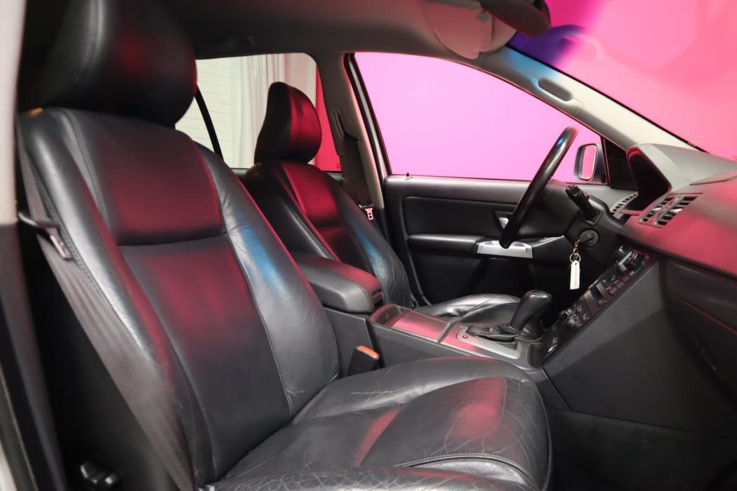 VOLVO XC90 2005