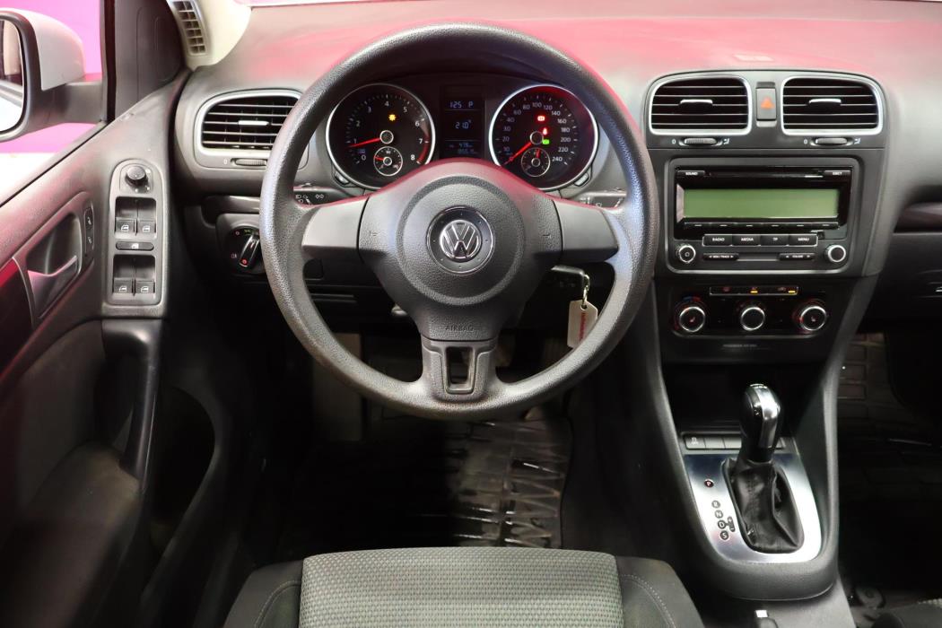 VOLKSWAGEN Golf 2011