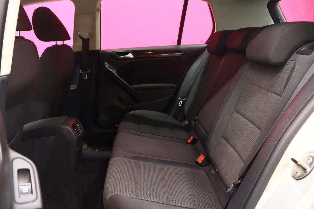 VOLKSWAGEN Golf 2011