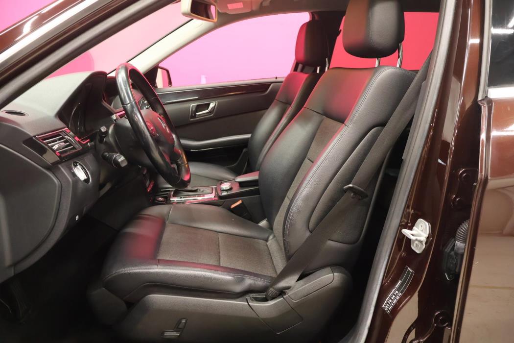 MERCEDES-BENZ E 2010