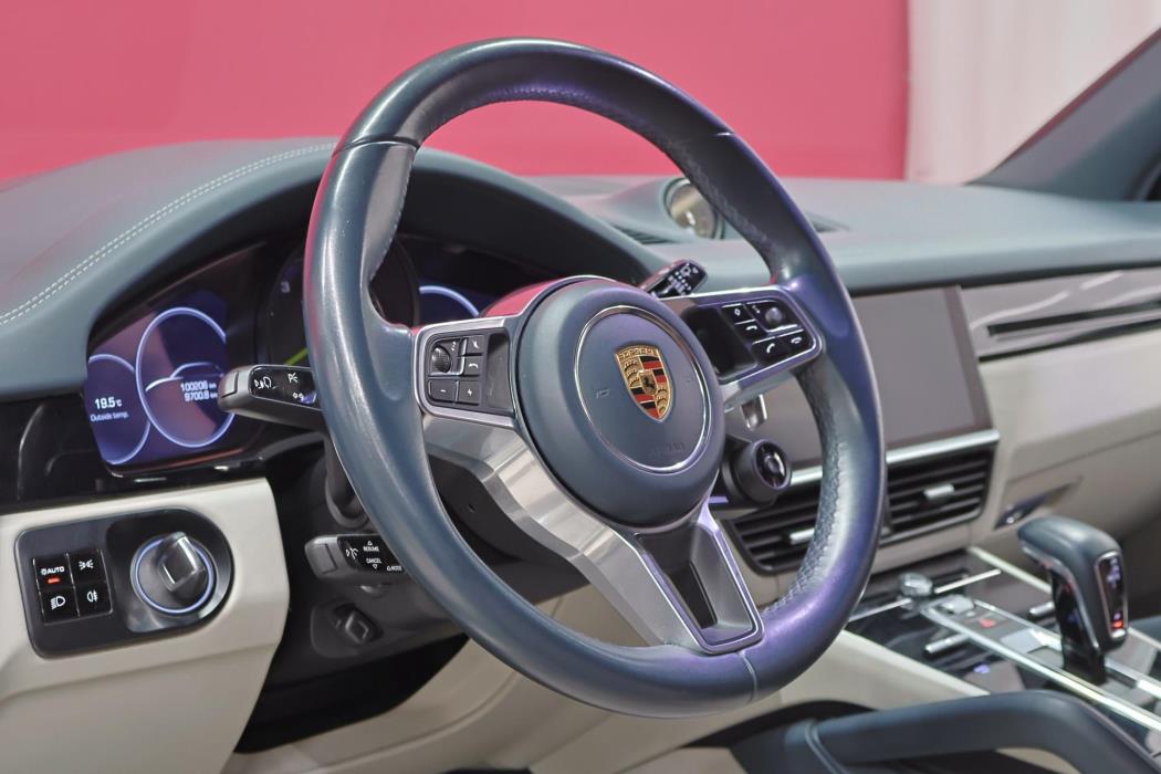 PORSCHE Cayenne 2020
