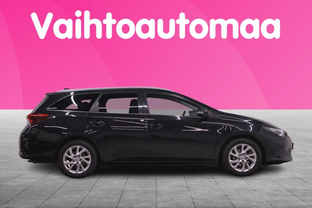TOYOTA Auris 2018