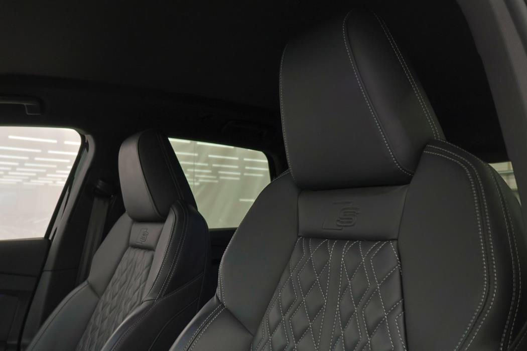 AUDI Q4 e-tron 2023