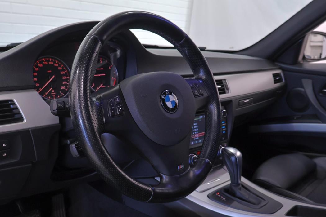 BMW 320 2011